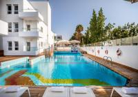 Der Swimmingpool an oder in der Nähe von Hotel Astral Nirvana Club- Half Board