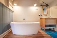 Kúpeľňa v ubytovaní Allure Central Boutique Hotel