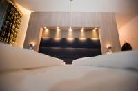 Hotel Alexander Zurich Old Townにあるベッド