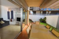 A television and/or entertainment centre at DIFFERENTFLATS Paradise Village Families