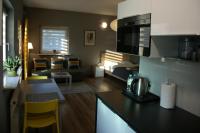 Kuchnia lub aneks kuchenny w obiekcie Friendly Apartments - Krakow