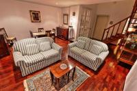 A seating area at Appartamento a Palazzo Vinci