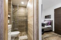 Kúpeľňa v ubytovaní Apinelo Tower Rooms