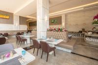 Posezení v ubytování Elegant Airport Hotel