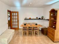 Kuchyňa alebo kuchynka v ubytovaní APARTAMENTO - WIFI FREE - FRENTE AL MAR