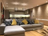 Posezení v ubytování Luxury & Stylish Family Apartment