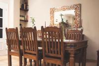 A television and/or entertainment centre at CASA RURAL EL SAUCE. A 2,5 KM DE CUENCA CAPITAL