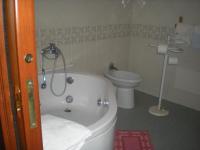 Hotel Gentileにあるバスルーム