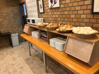 ホテルの敷地内または近くでの食事または食べ物