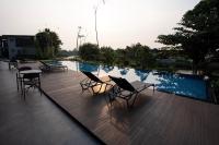 Bazén v ubytování Riverawan Hotel nebo v jeho okolí