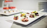 Essen im Aparthotel oder in der Nähe