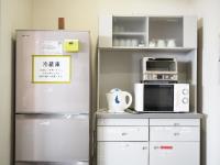 新大阪ユースホステルにあるキッチンまたは簡易キッチン