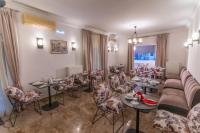 Posezení v ubytování Aklidi Hotel