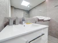 Kúpeľňa v ubytovaní Apartament Wakacyjny z tarasem