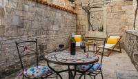 Patio alebo iná vonkajšia časť ubytovania Vacation house "Kaštil" Pučišća - Brač