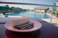 Bazén v ubytovaní Hotel Sport alebo v jeho blízkosti
