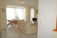Telewizja i/lub zestaw kina domowego w obiekcie Marbella House Penthouse