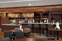 Lounge nebo bar v ubytování Courtyard by Marriott St. Augustine I-95