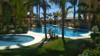 The swimming pool at or close to APARTAMENTO SAN PEDRO PLAYA