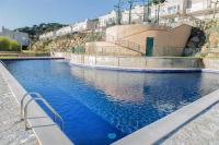 Bazén v ubytovaní Casa Pilar by Rent Costa Brava alebo v jeho blízkosti