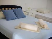 Posteľ alebo postele v izbe v ubytovaní Holiday Home in Starigrad Paklenica