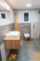 A bathroom at New Loft Style Appartman in the heart of the City