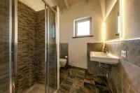 A bathroom at REFUGIUM CountryHouse