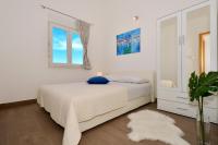 Posteľ alebo postele v izbe v ubytovaní Stunning View Apartment with pool