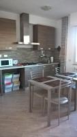 Kuchyňa alebo kuchynka v ubytovaní "VACANZA A CASA" - Gallicano & Gallicano2