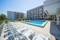 Bazén v ubytovaní Hotel Hvar alebo v jeho blízkosti