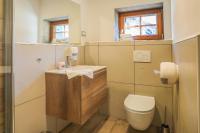 Koupelna v ubytování Apartmaji Tina
