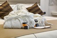 Agape Hotel AA Hotelsにあるベッド