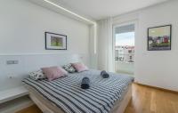 Posteľ alebo postele v izbe v ubytovaní Luxury Apartments Novigrad
