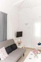 A television and/or entertainment centre at Nikis Apartment
