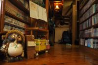 ゲストハウスにある図書室