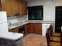 Kuchyň nebo kuchyňský kout v ubytování Casa Rosi. Cumbres borrascosas Brañuelas