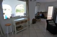 A kitchen or kitchenette at DELMAR