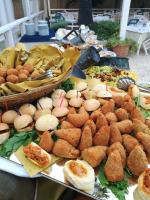 Jídlo v hotelu nebo okolí