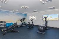 Posilňovňa alebo fitness centrum v ubytovaní Mac Puerto Marina Benalmádena