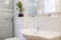 Koupelna v ubytování Apartments Žuvela