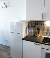 Kuchyňa alebo kuchynka v ubytovaní Luxury 2 bedroom APT 50 m from beach