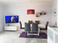 TV a/nebo společenská místnost v ubytování Rancho Miraflores, apartment near Malaga and Marbella, great views