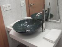 A bathroom at Casa Rural El Torreón II