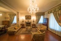 Posedenie v ubytovaní VILLA IL TRUFOLO