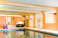 Bazén v ubytování Familienhotel Hinteregger nebo v jeho okolí