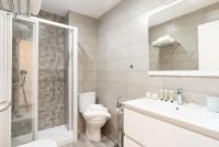 A bathroom at Berlanga, apartamento en el centro