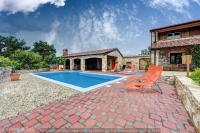 Basen w obiekcie Villa Smilje ZadarVillas lub w pobliżu