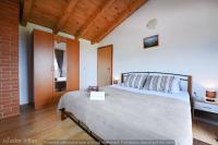 Łóżko lub łóżka w pokoju w obiekcie Villa Smilje ZadarVillas