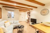 TV a/nebo společenská místnost v ubytování Lets Holidays Codolar 2 apartment