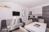 Kuchyň nebo kuchyňský kout v ubytování APARTMENT ABA